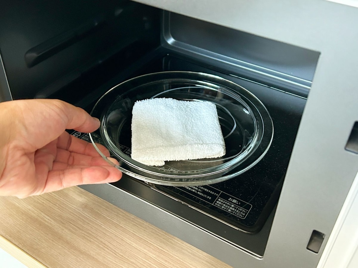 1日の終わり、ふきんを洗った後は電子レンジで1分あたためるだけ