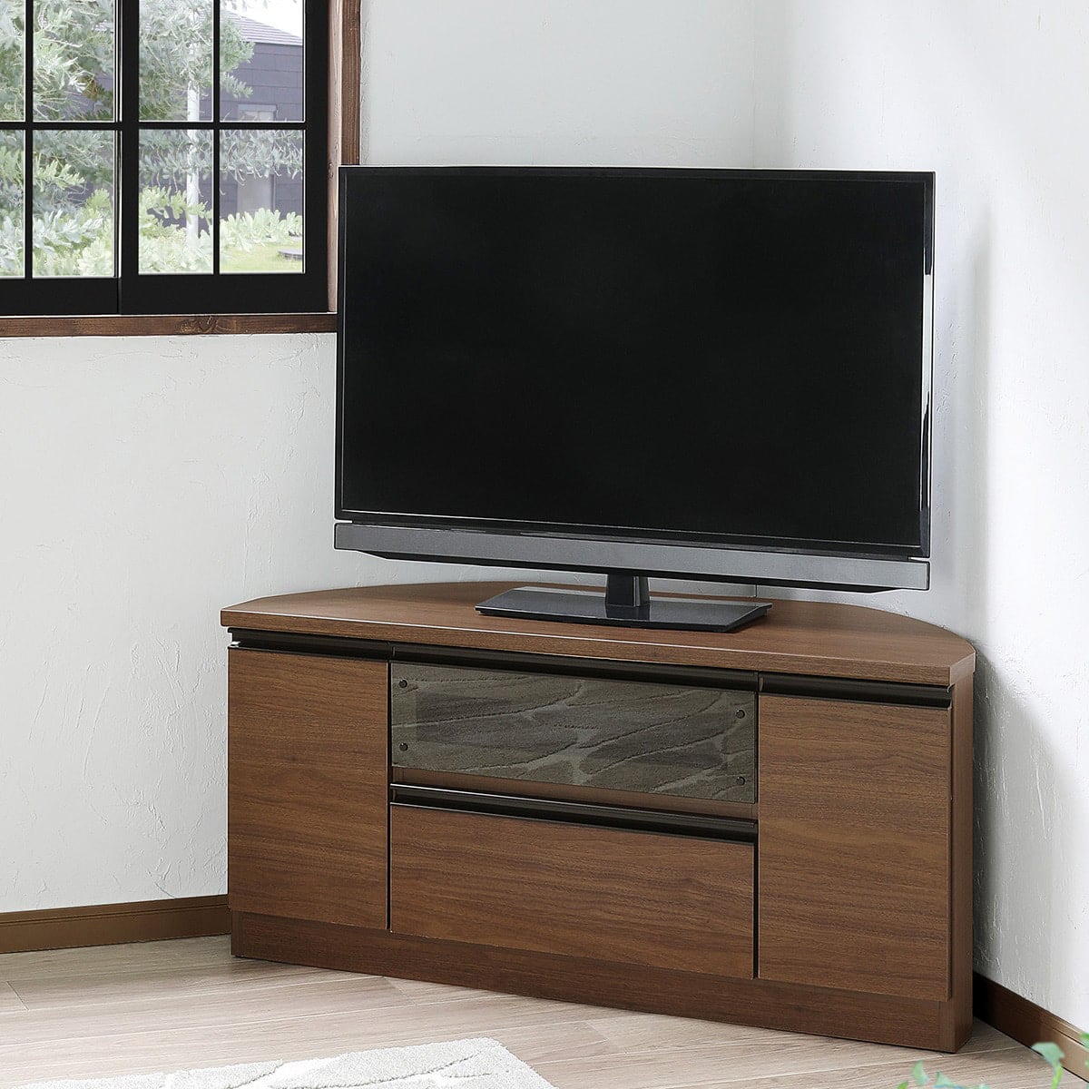 角度調整しやすいコーナーテレビ台（FIT BR）