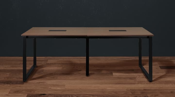 case1 デスク周り1 フリーアドレステーブルの画像1