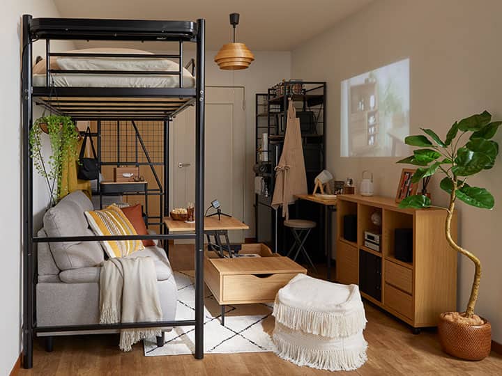 Room04