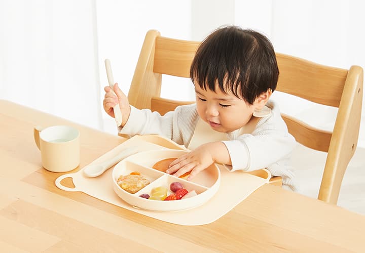 自分の食器でとびきり笑顔の食事タイムに。