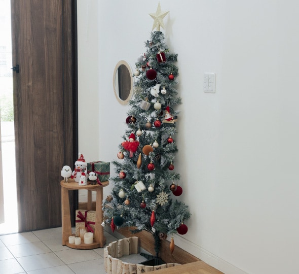 クリスマスツリー一式　ニトリ デコレーションセットツリー90cm(電池式LED・タイマー付き