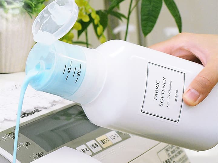 押して計量 詰め替え洗剤ボトル