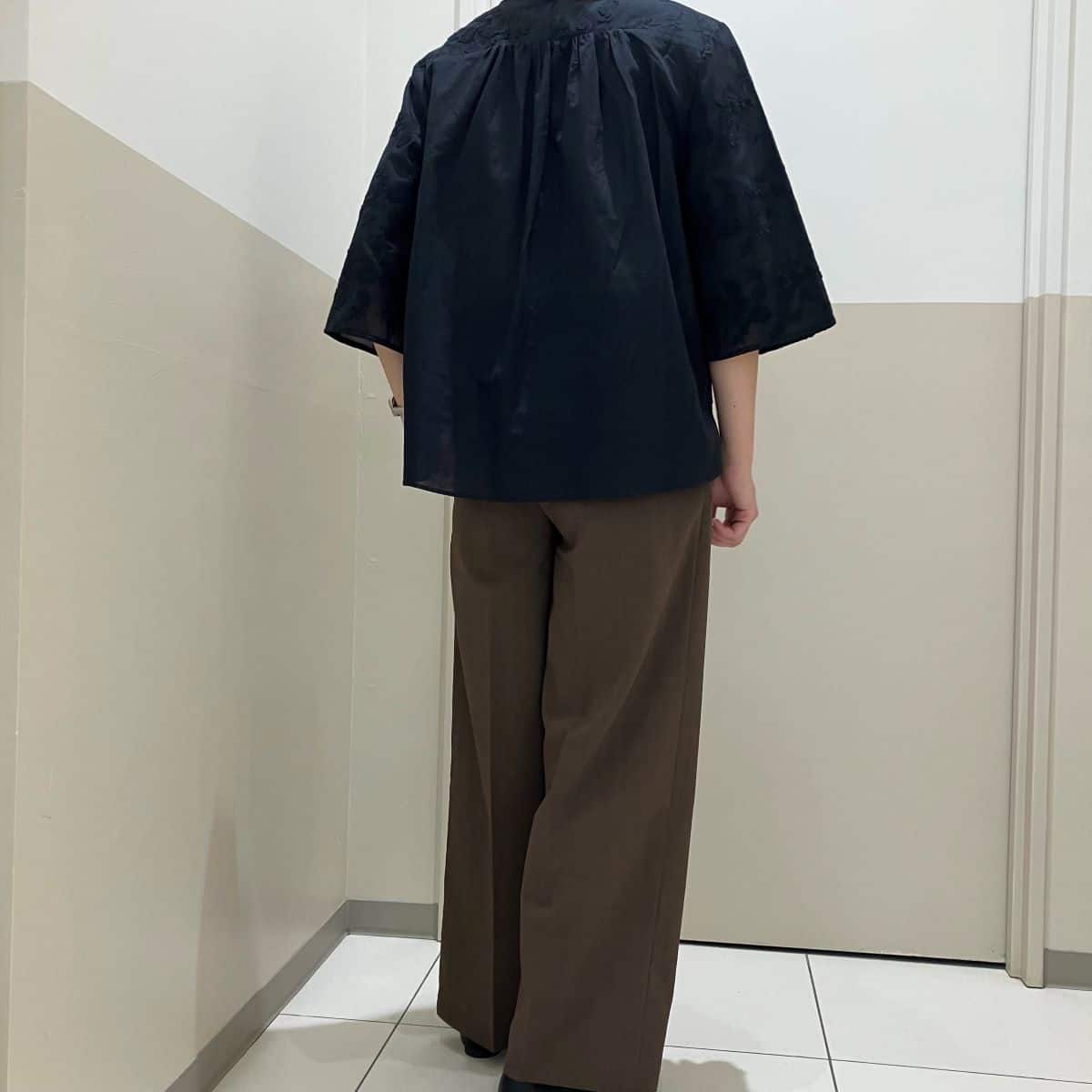 3D刺繍綿ローンブラウス