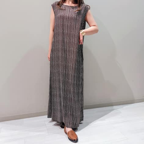 3D刺繍綿ローンブラウス